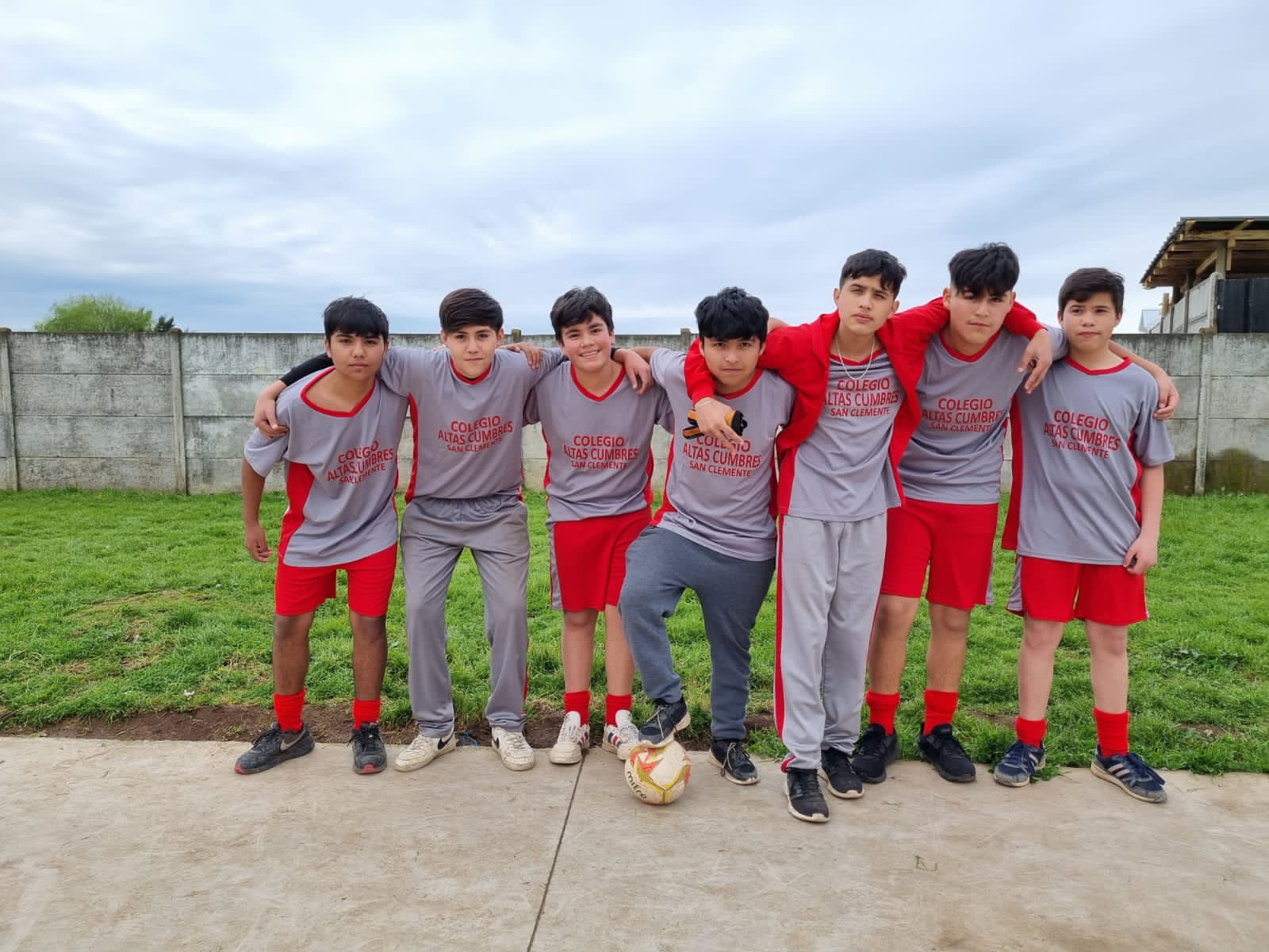 En un emocionante partido de futbol