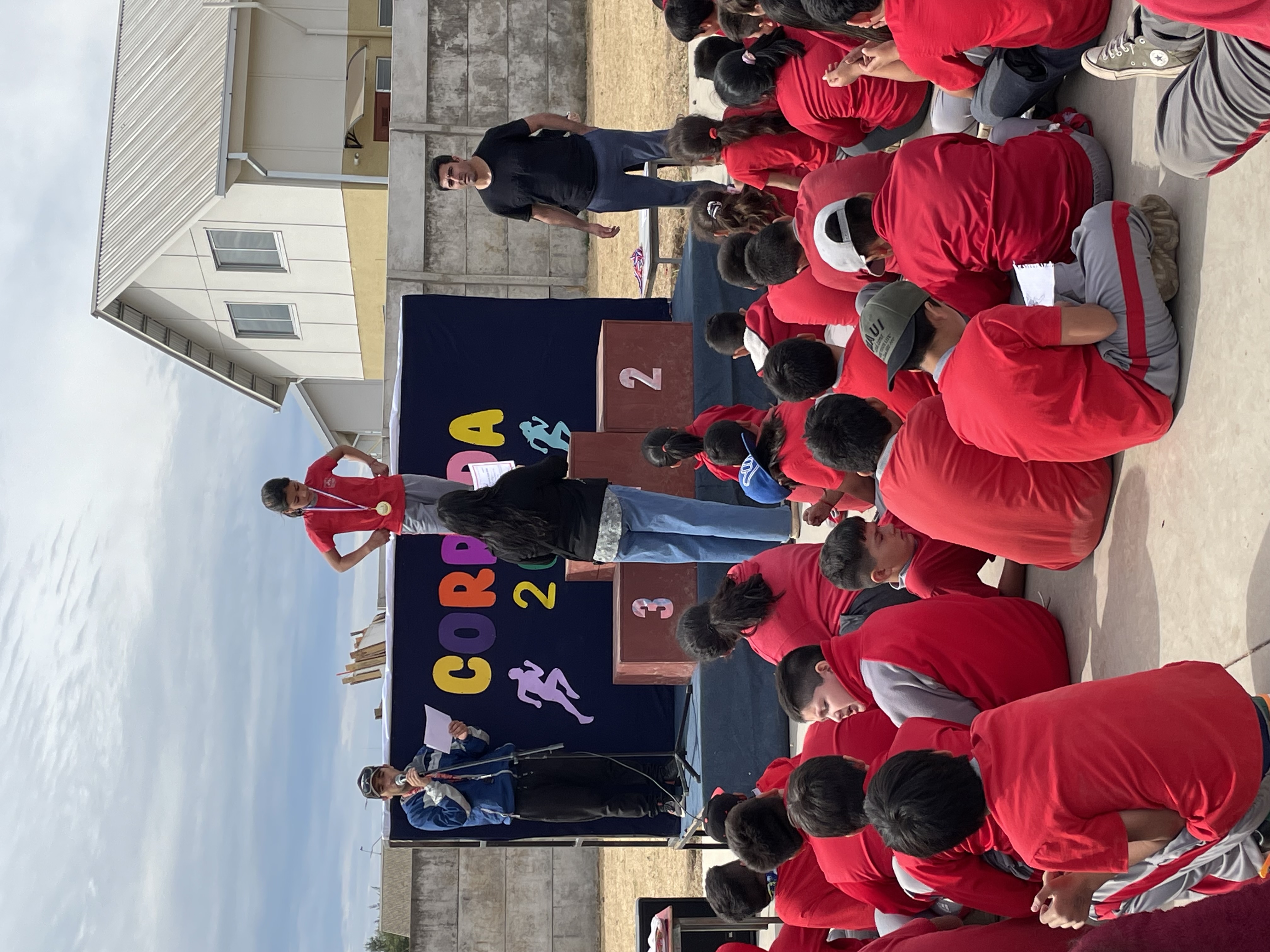 Estudiantes del Colegio Altas Cumbres demuestran su espíritu deportivo en carrera escolar