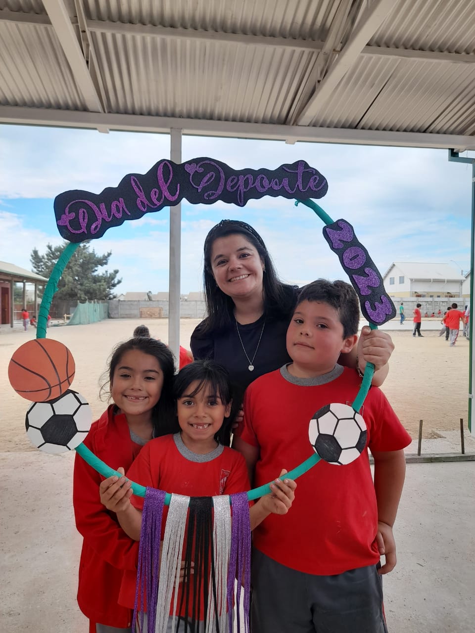 Alumnos celebraron con deporte